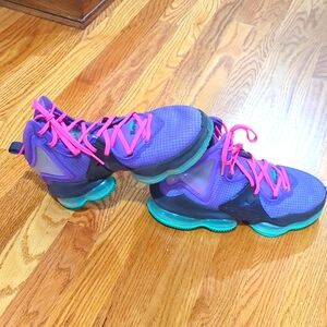 You Need!Nike Lebron XIX 19 DJ Bron Basketball Wild Berry Hyper Pink Mens Size 8